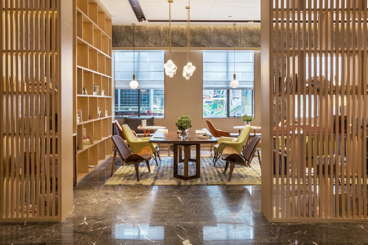 Shenzhen Bantian Huaweizhongcheng Atour Hotel Ngoại thất bức ảnh