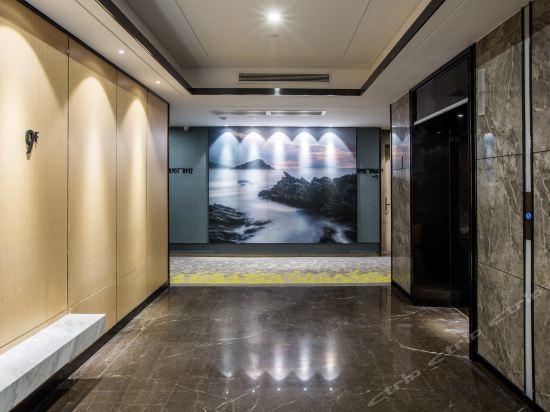 Shenzhen Bantian Huaweizhongcheng Atour Hotel Ngoại thất bức ảnh