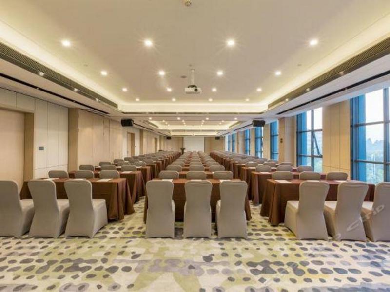 Shenzhen Bantian Huaweizhongcheng Atour Hotel Ngoại thất bức ảnh
