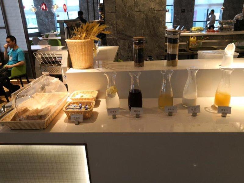 Shenzhen Bantian Huaweizhongcheng Atour Hotel Ngoại thất bức ảnh